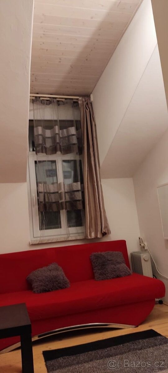 Byty, Karlovy Vary, 360 01