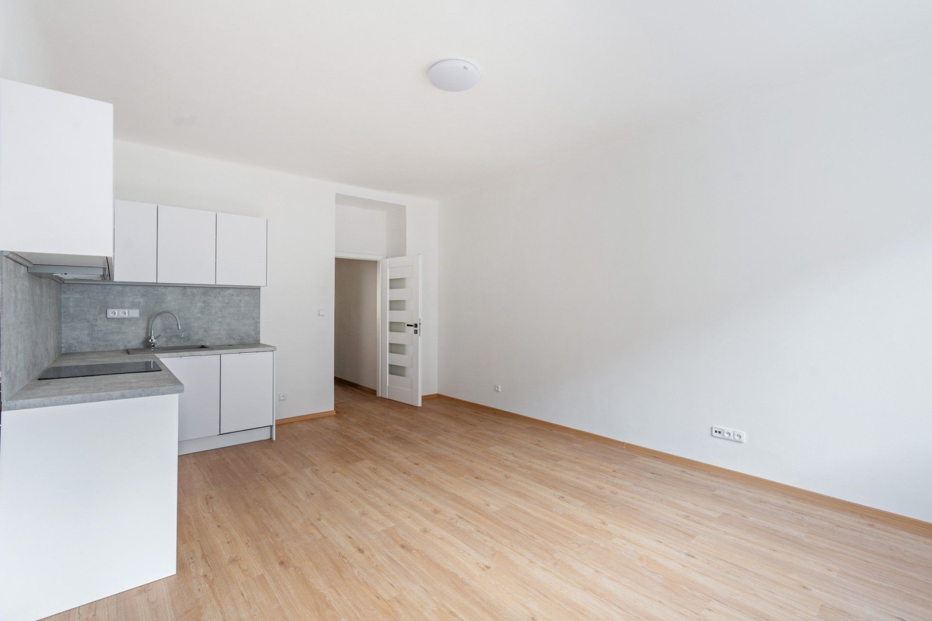 2+kk, Za poštou, Praha, 56 m²