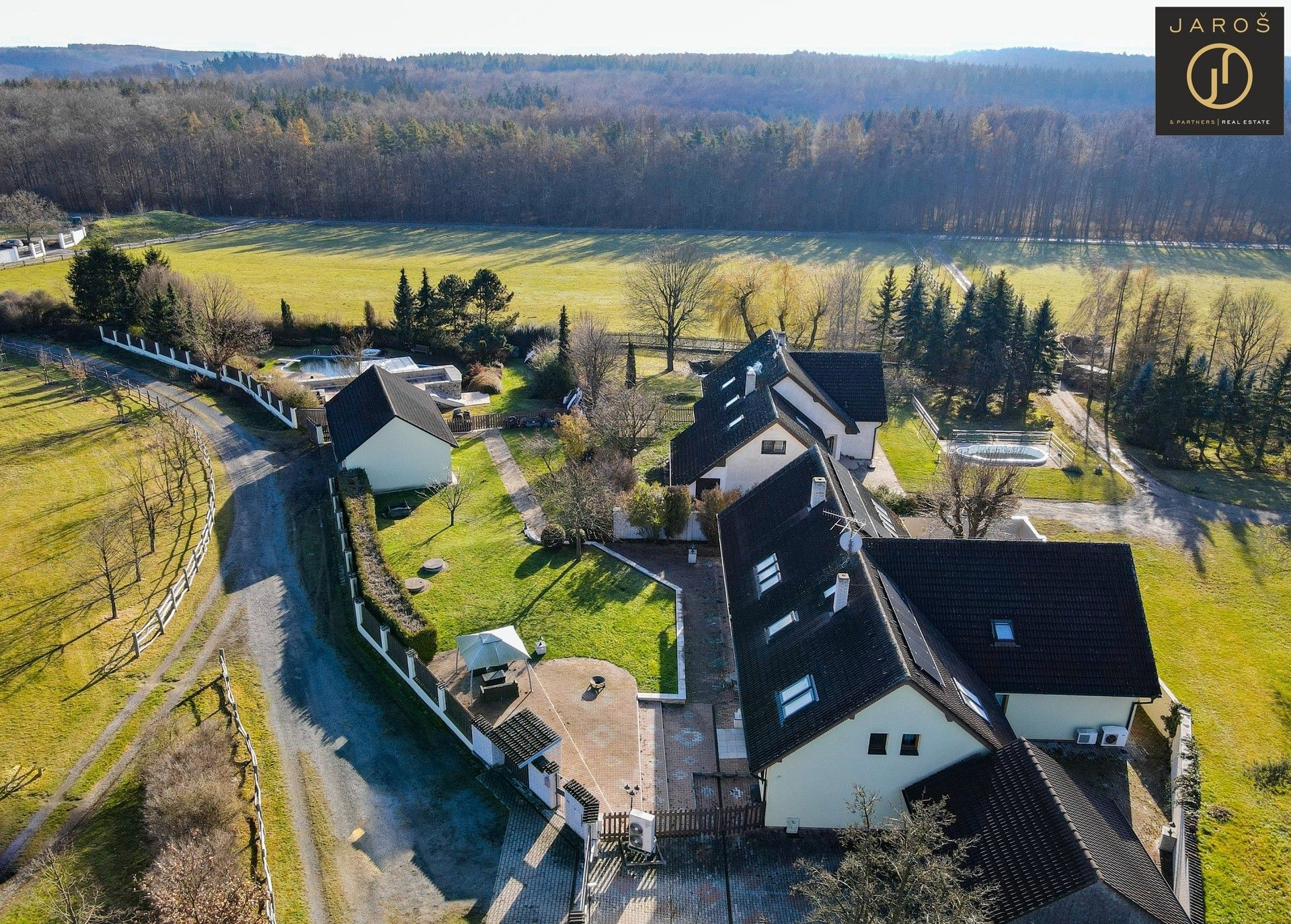 Rodinné domy, Sýkořice, 535 m²