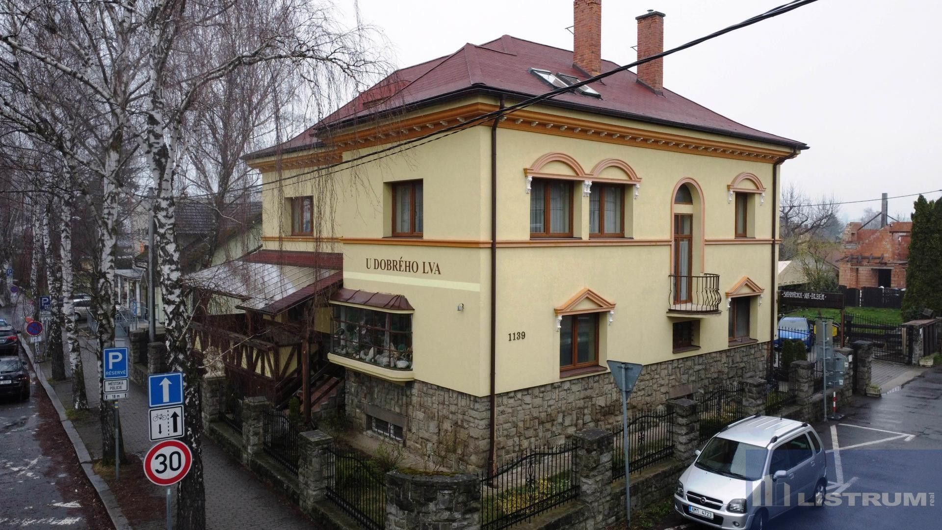 Rodinné domy, Břet. Bartoše, Frenštát pod Radhoštěm, 680 m²