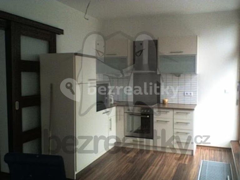 1+kk, Pod lipami, Praha, 42 m²