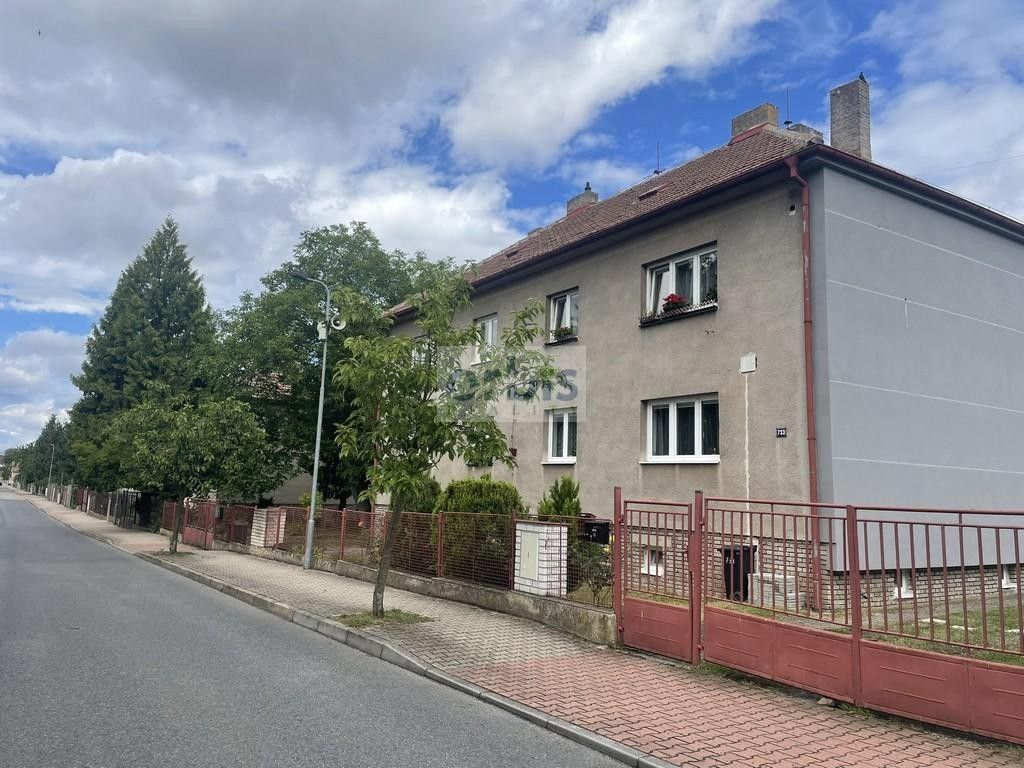 Prodej byt 3+1 - Komenského, Unhošť, 65 m²