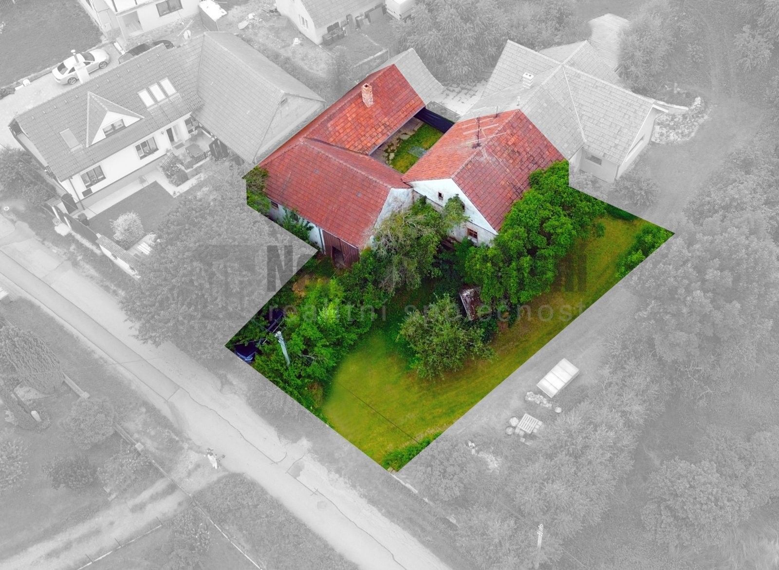 Rodinné domy, Lesní Hluboké, 316 m²